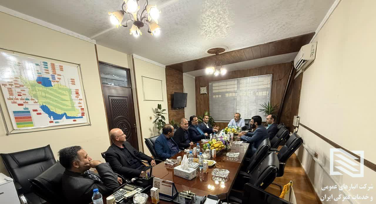 بازدید رئیس مرکز بازرسی وزارت تعاون، کار و رفاه اجتماعی از انبارهای عمومی و خدمات گمرکی بازرگان شعبه ارومیه 4